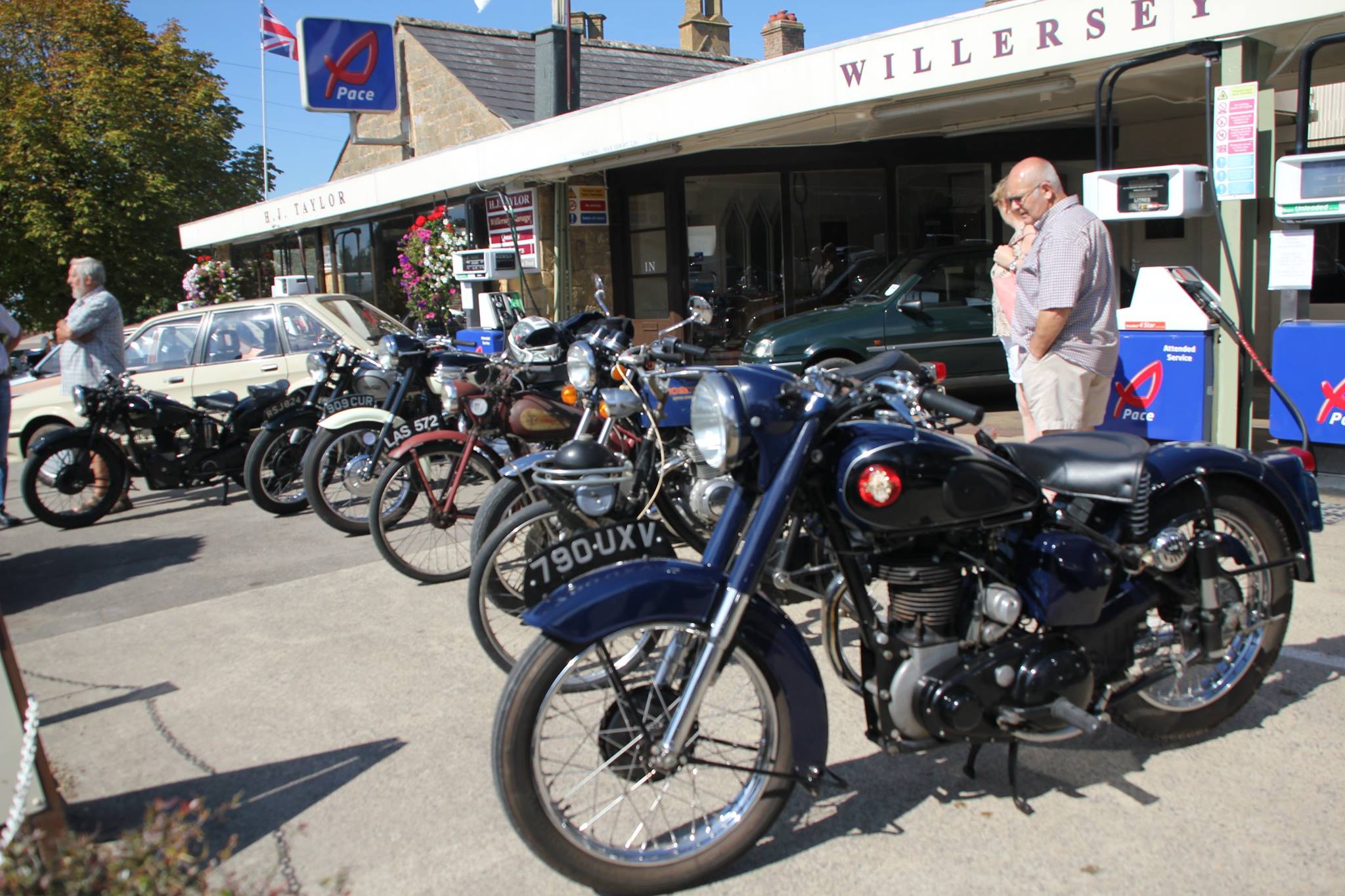Vintage Motor Cycles at the Willersey Show
