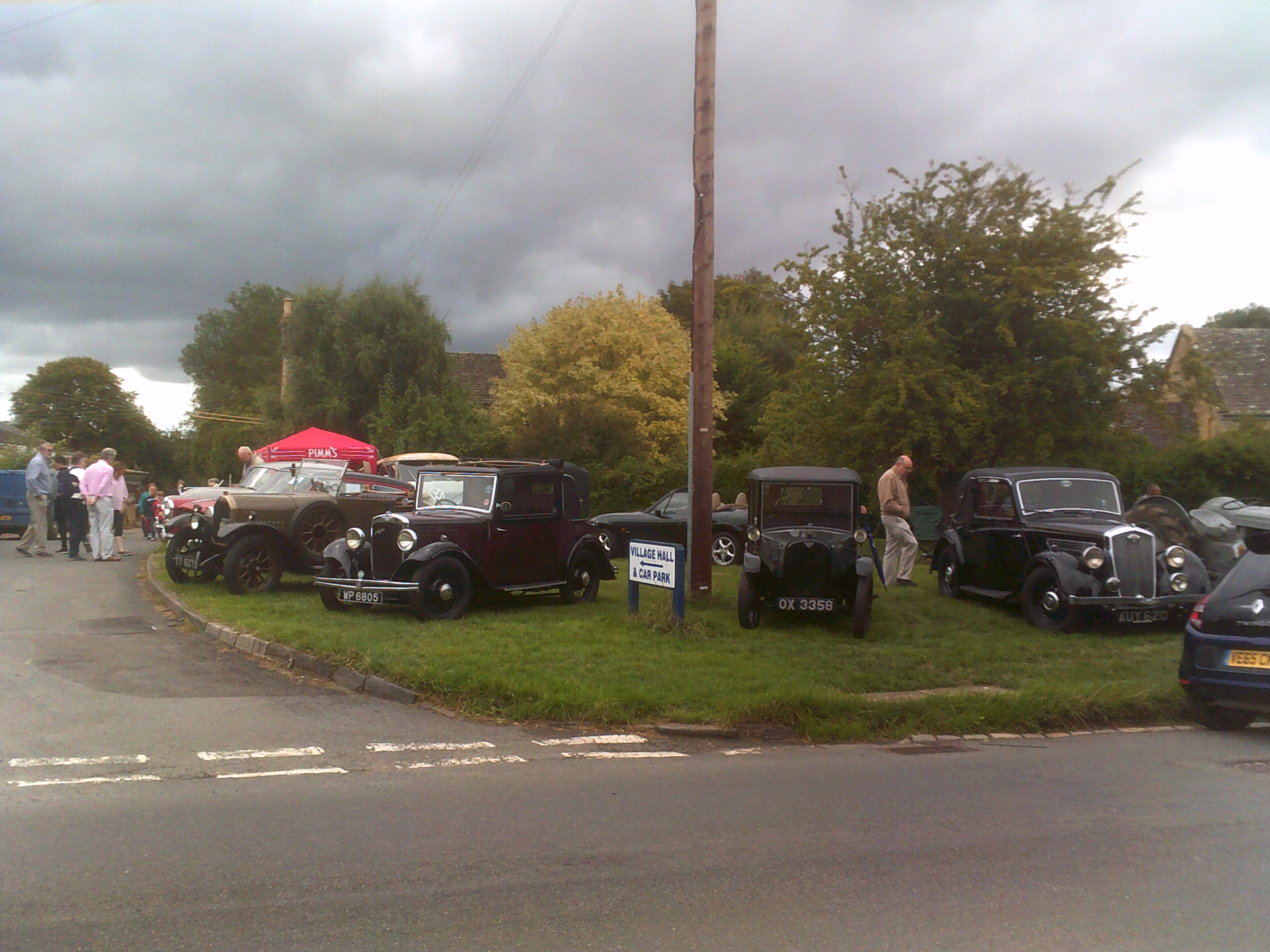 Old cars at the Willersey Show