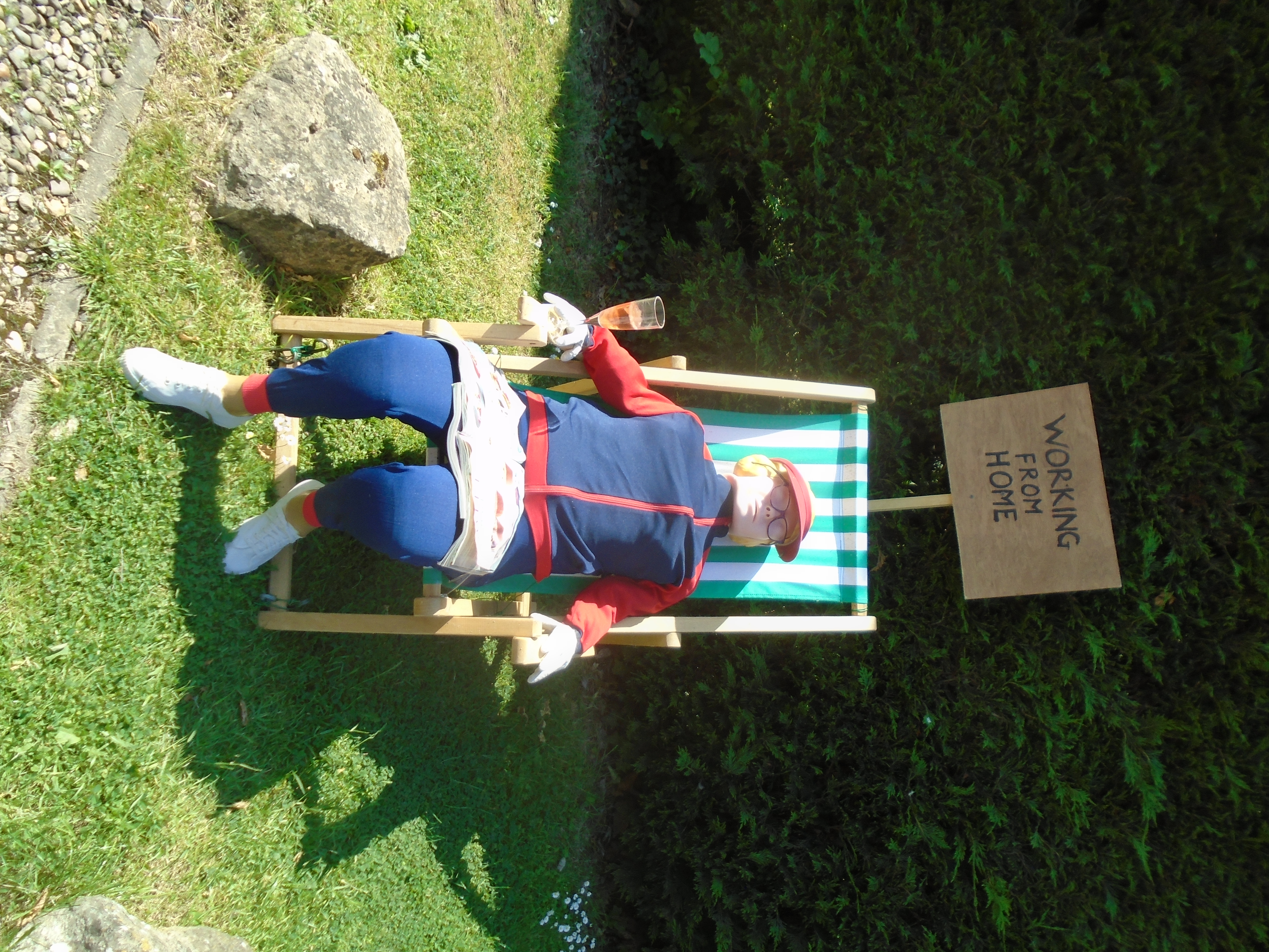 Willersey Scarecrows 202202 Working from Home